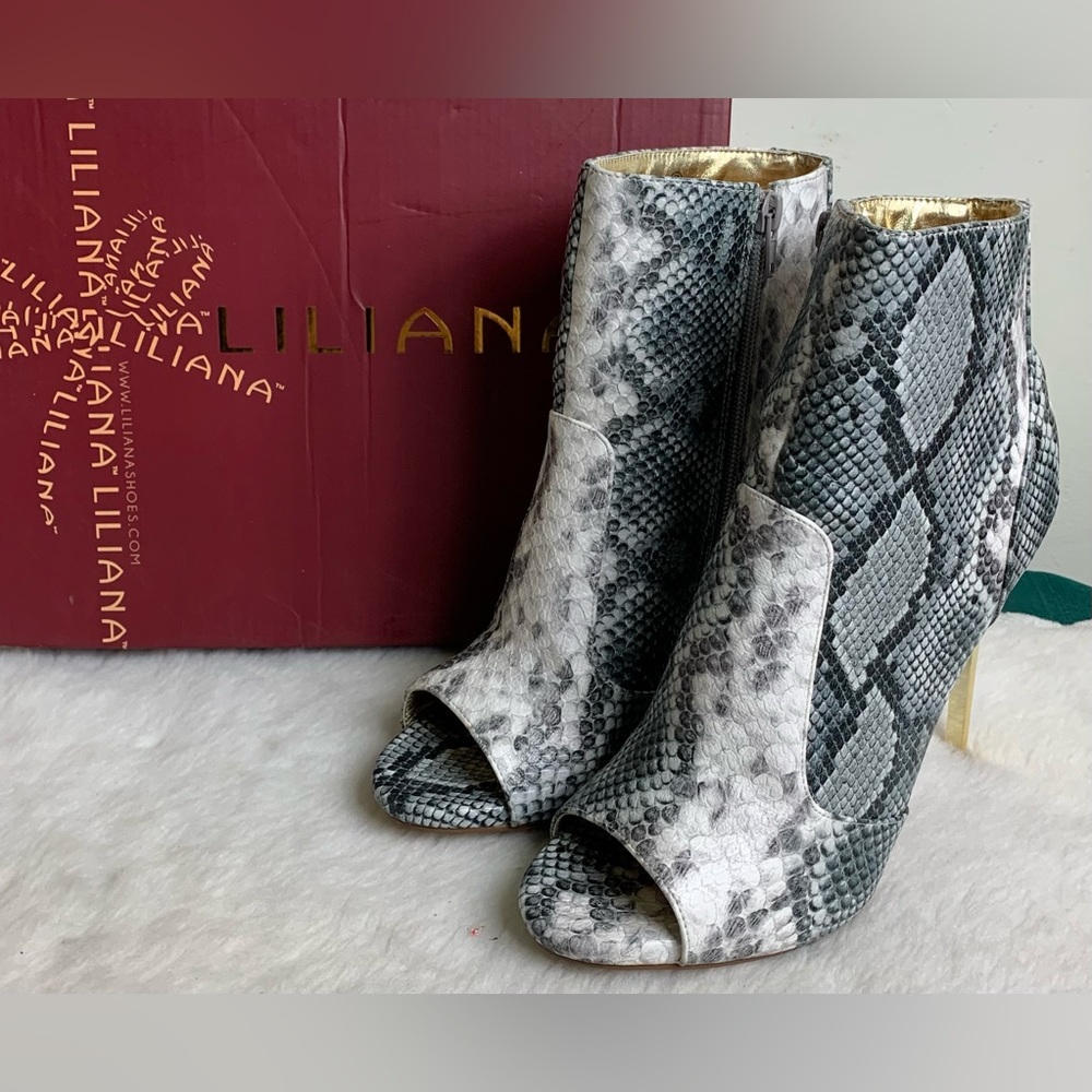 Liliana Landika womens size 9 faux snake scale 5” stiletto heel open toe boots